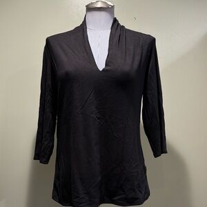 Grace Ladies Black Top.  Size Large.  3/4 Length Sleeve